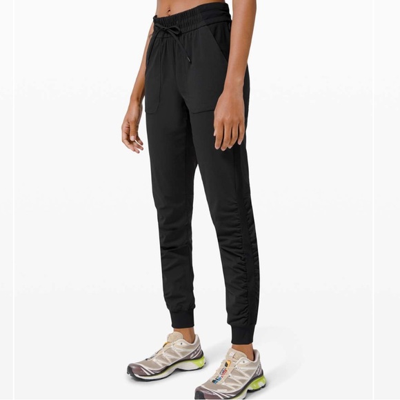 lululemon athletica Pants - Lululemon Women's Beyond the Studio Jogger 18 Black